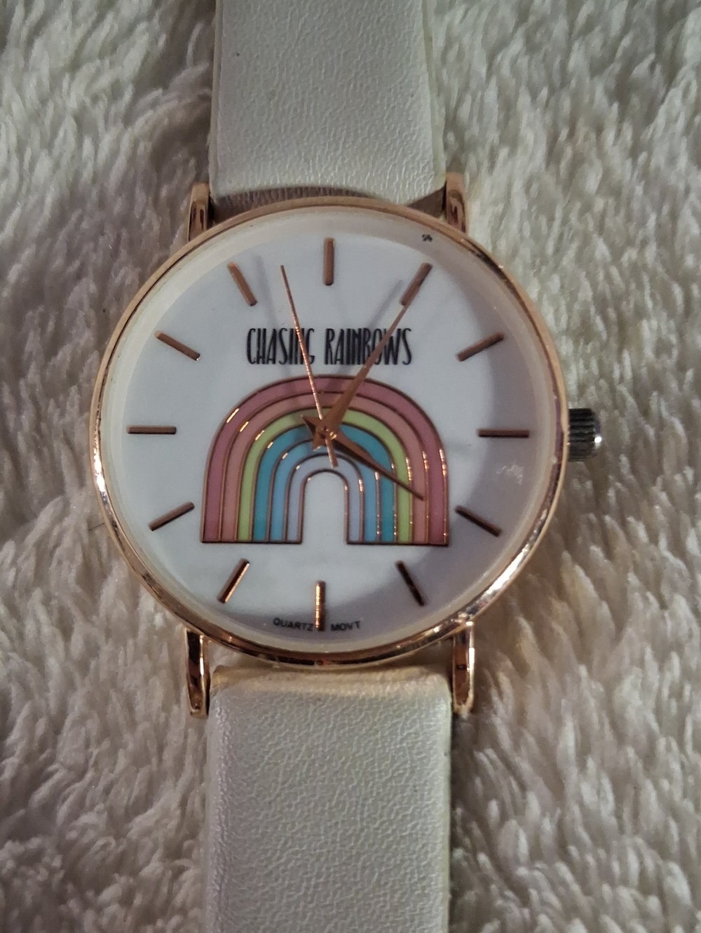 Geneva VINTAGE White Strap Watch with Pastel [Chasing Rainbows] Dial